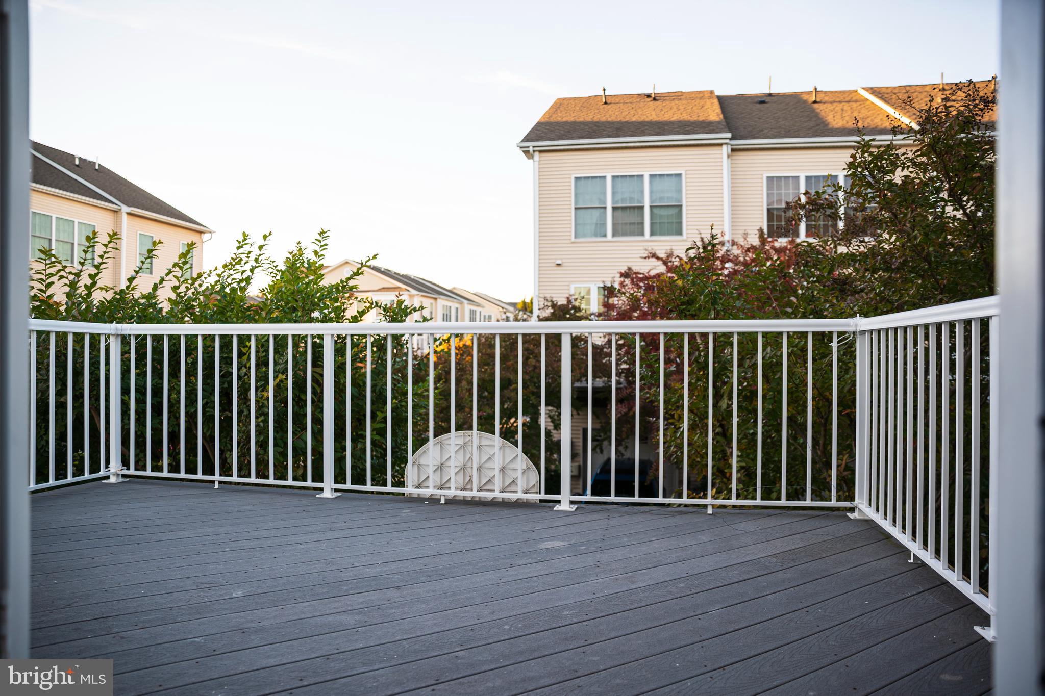 SOUTH RIDING - Residential