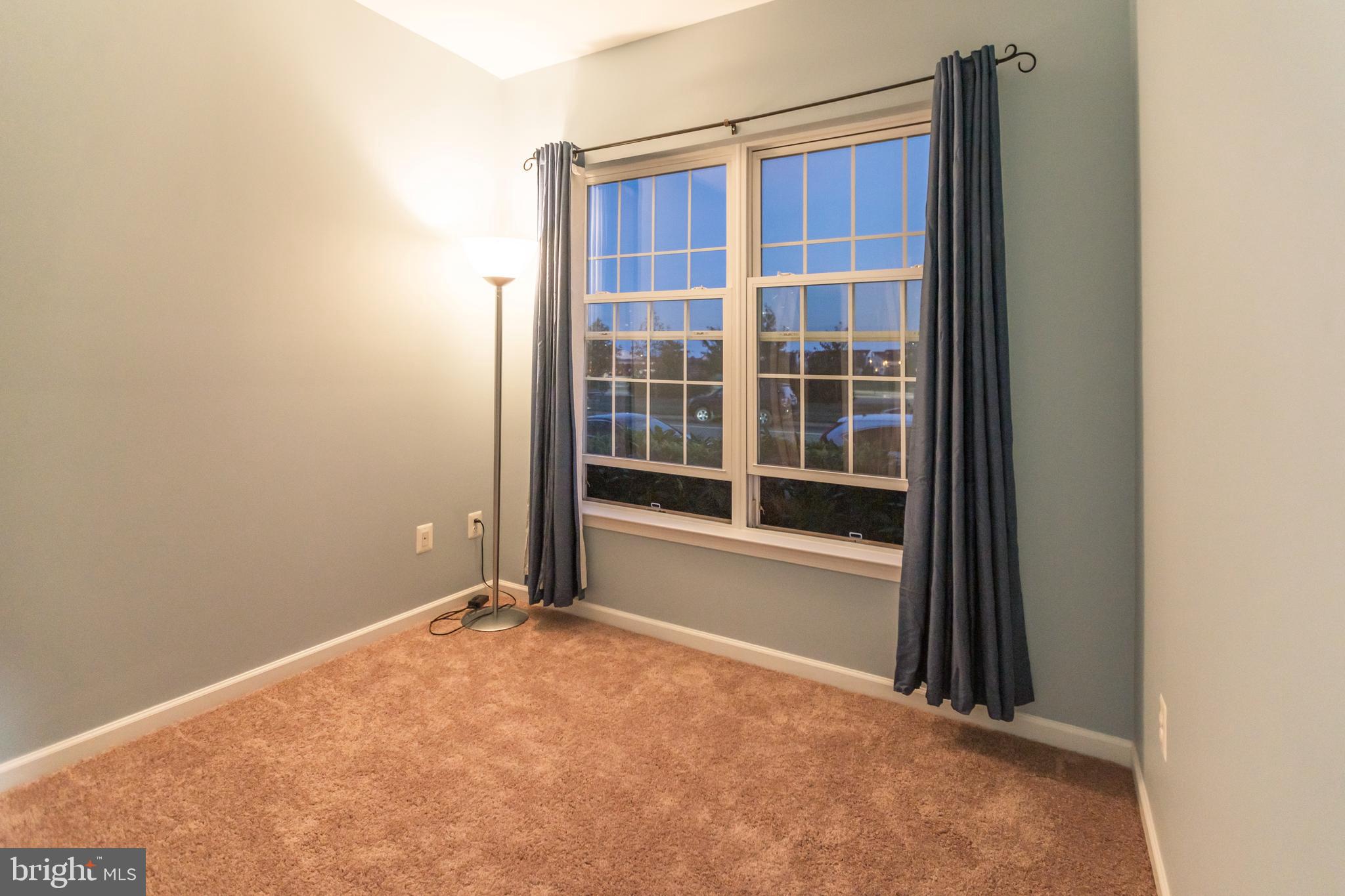 SOUTH RIDING - Residential