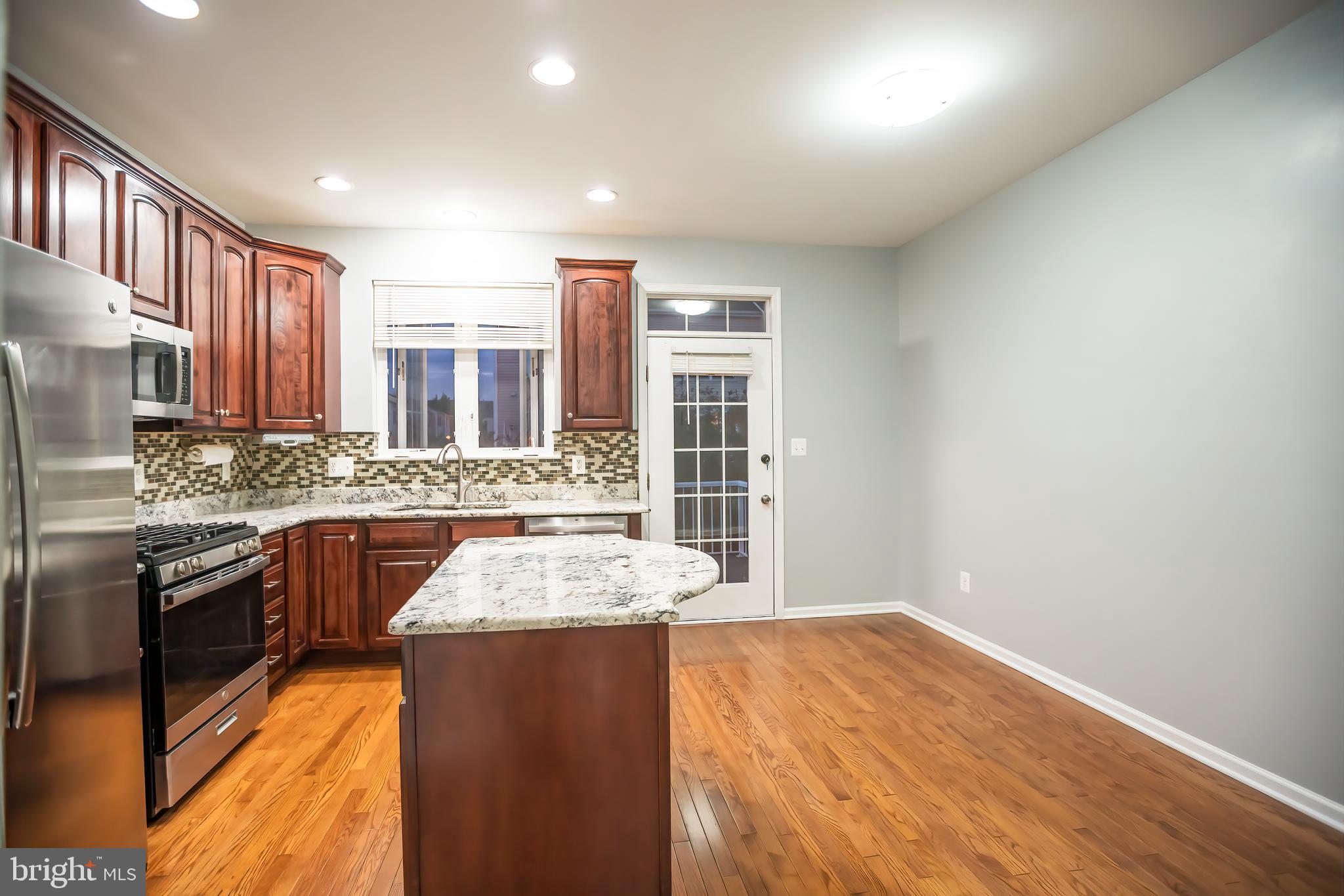 SOUTH RIDING - Residential