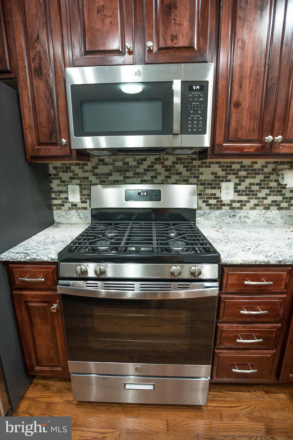 SOUTH RIDING - Residential