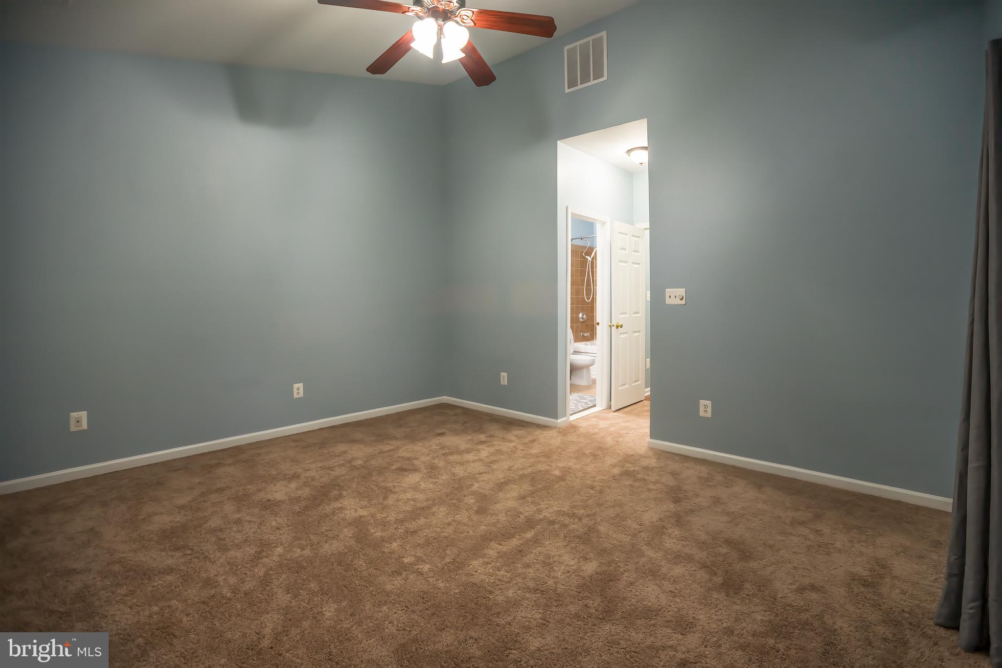 SOUTH RIDING - Residential