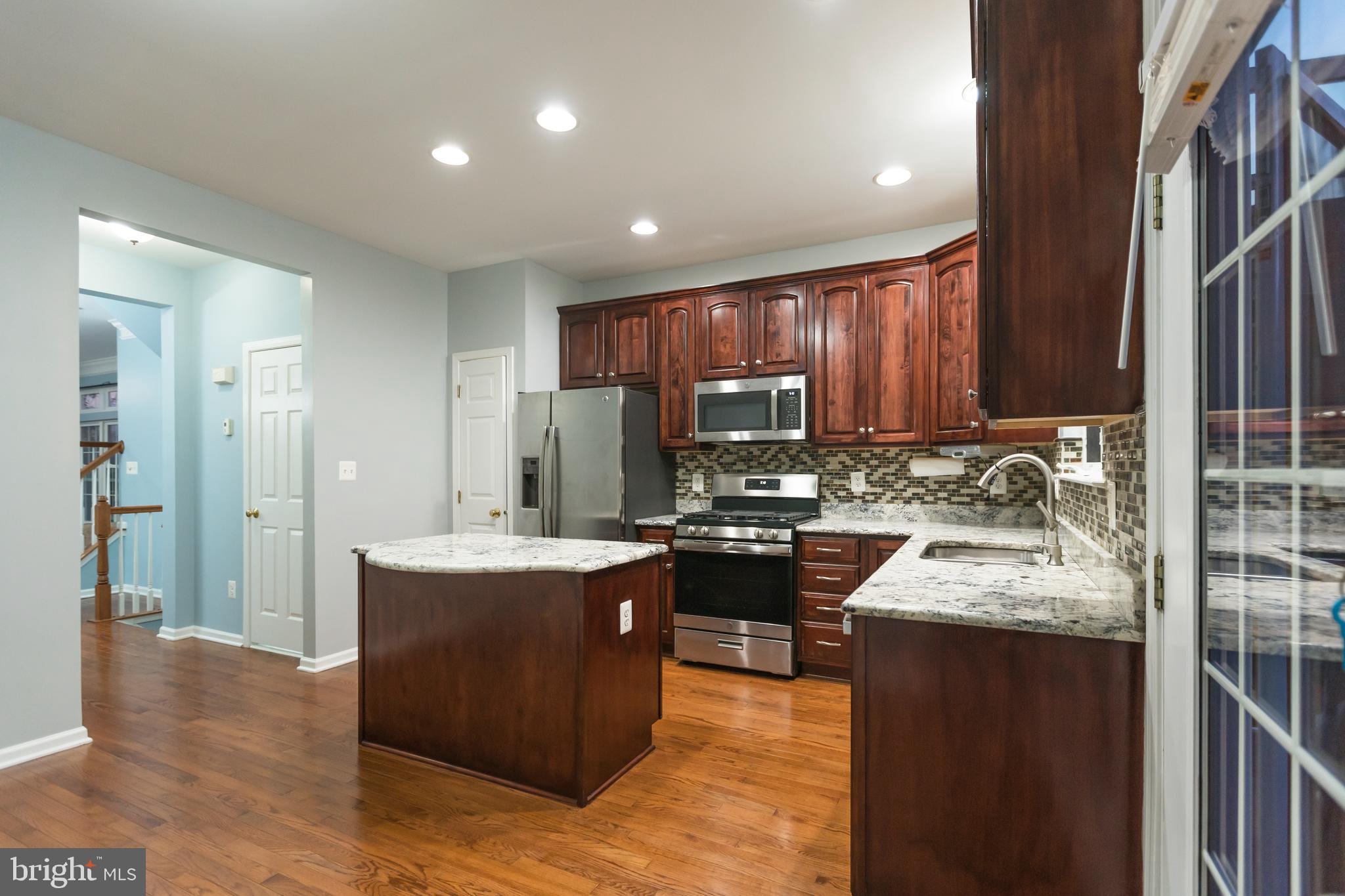 SOUTH RIDING - Residential