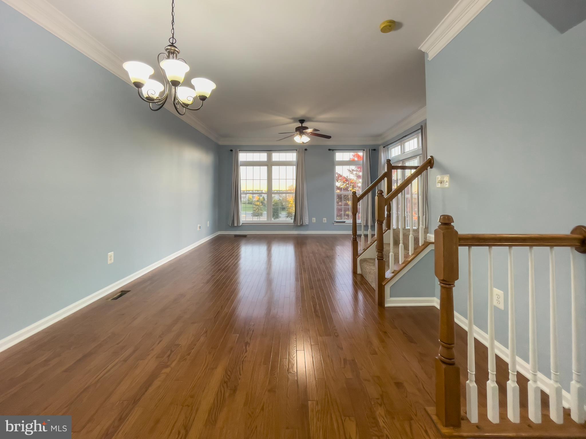 SOUTH RIDING - Residential