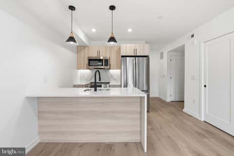 Condo For Rent - 209 New Street #5B<br/> PHILADELPHIA, PA 19106