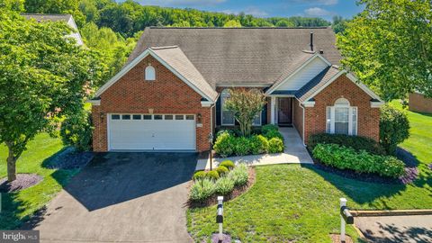 Photo of 6708 Stream View Lane, WARRENTON, VA 20187 (MLS # VAFQ2022010)