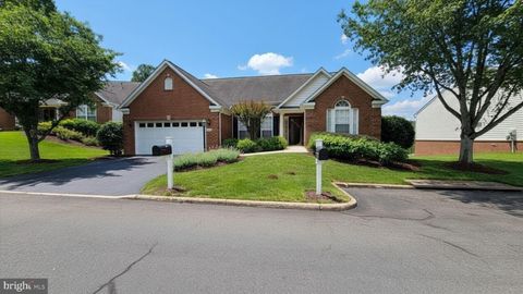 Photo of 6708 Stream View Lane, WARRENTON, VA 20187 (MLS # VAFQ2022010)