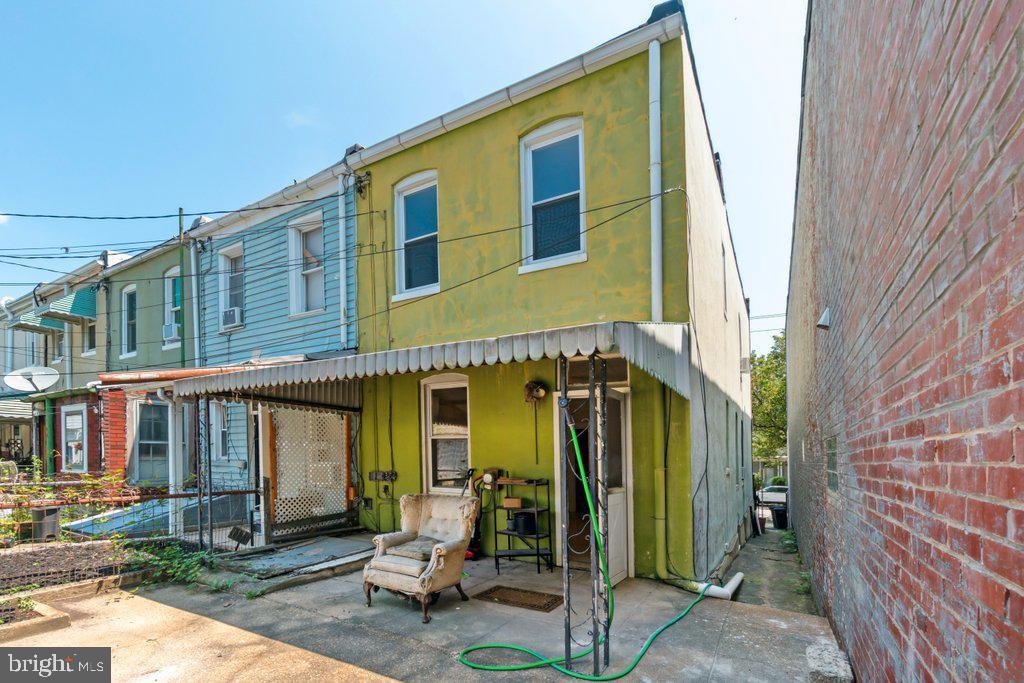 HAMPDEN HISTORIC DISTRICT - Residential Income