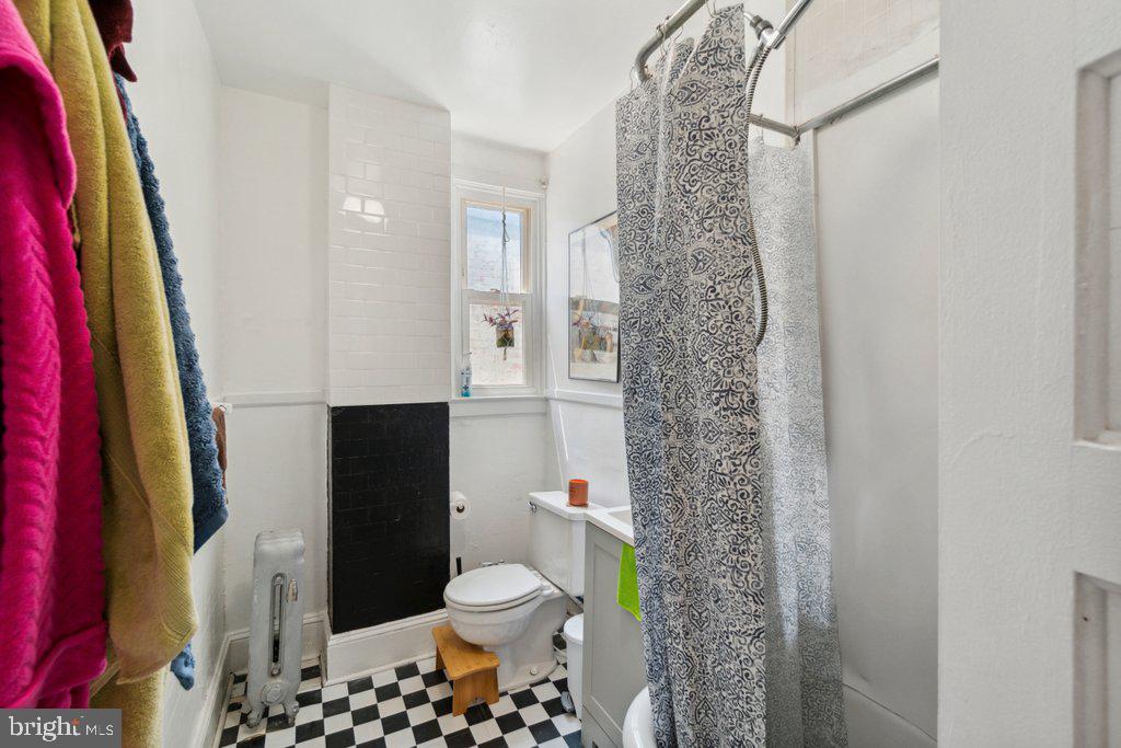 HAMPDEN HISTORIC DISTRICT - Residential Income