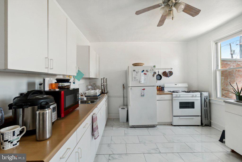 HAMPDEN HISTORIC DISTRICT - Residential Income