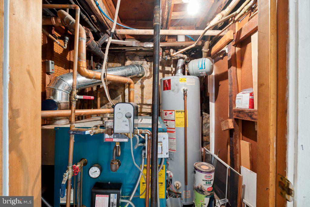 HAMPDEN HISTORIC DISTRICT - Residential Income