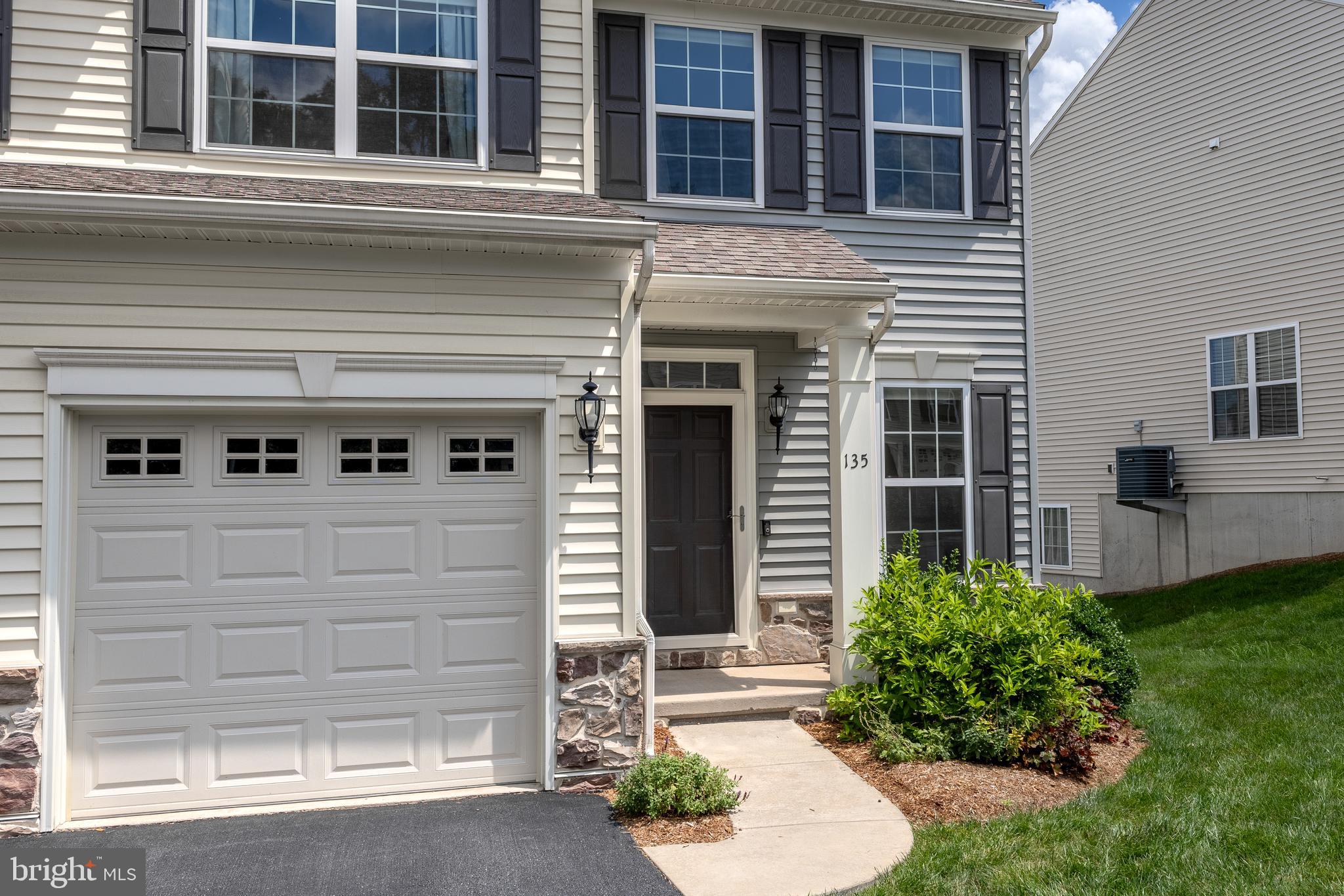 135 KESTREL LANE