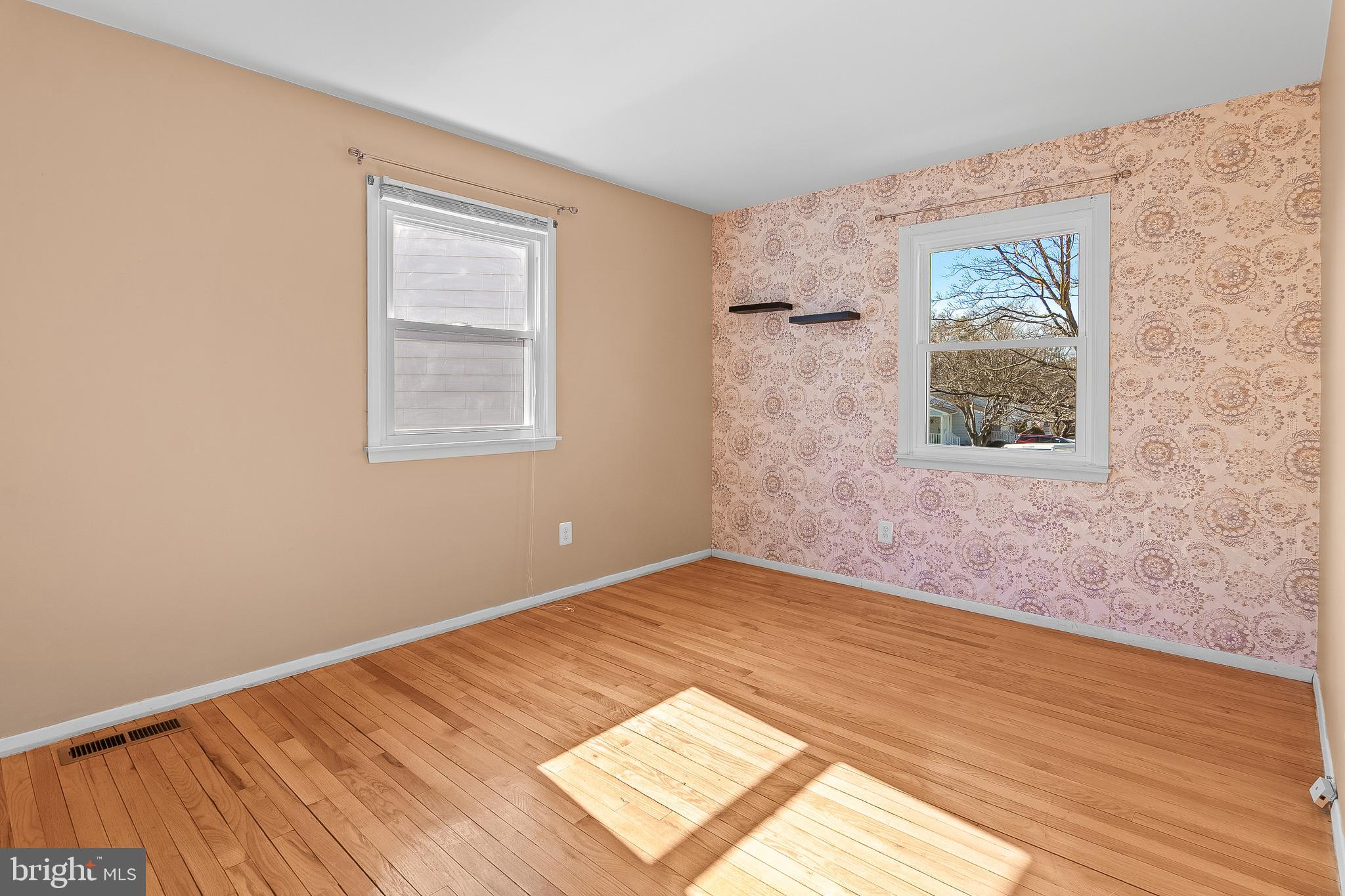 SILVERGATE VILLAGE NORTH - Residential