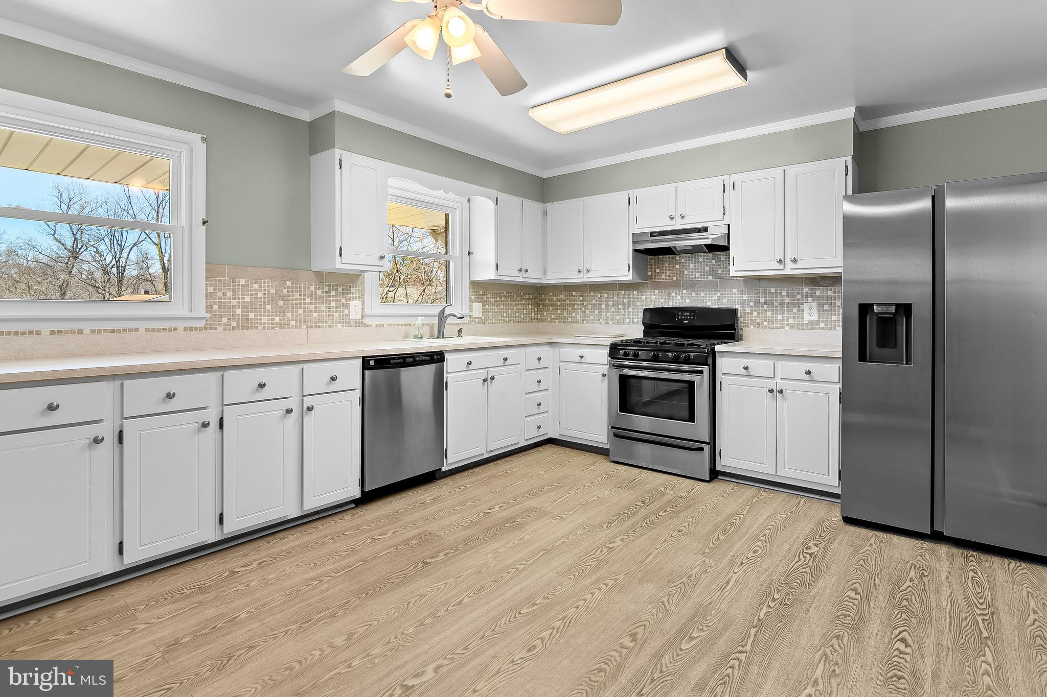 SILVERGATE VILLAGE NORTH - Residential