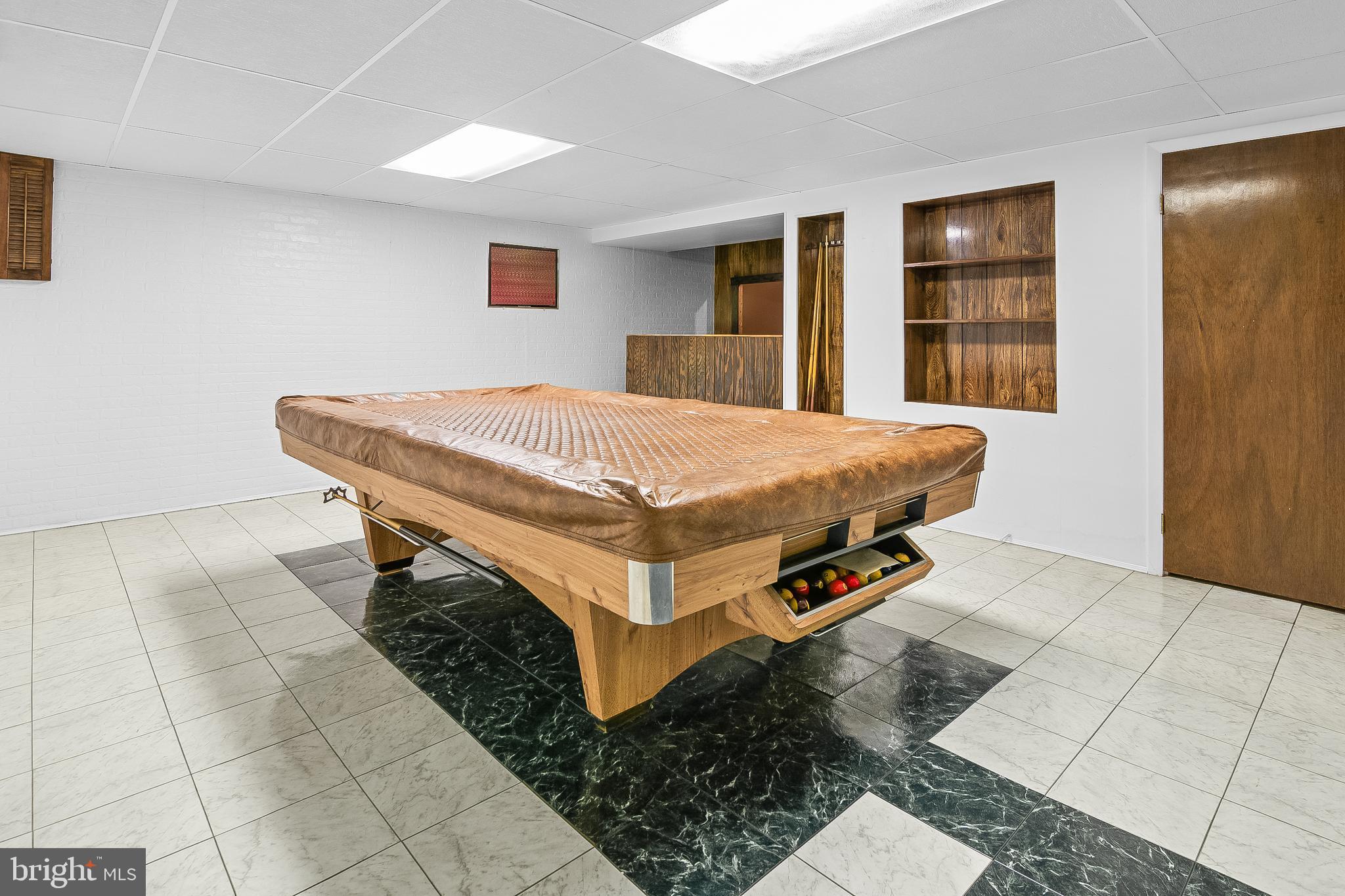 SILVERGATE VILLAGE NORTH - Residential