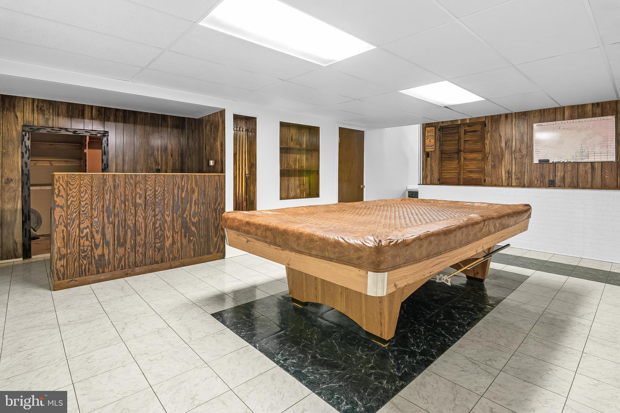 SILVERGATE VILLAGE NORTH - Residential