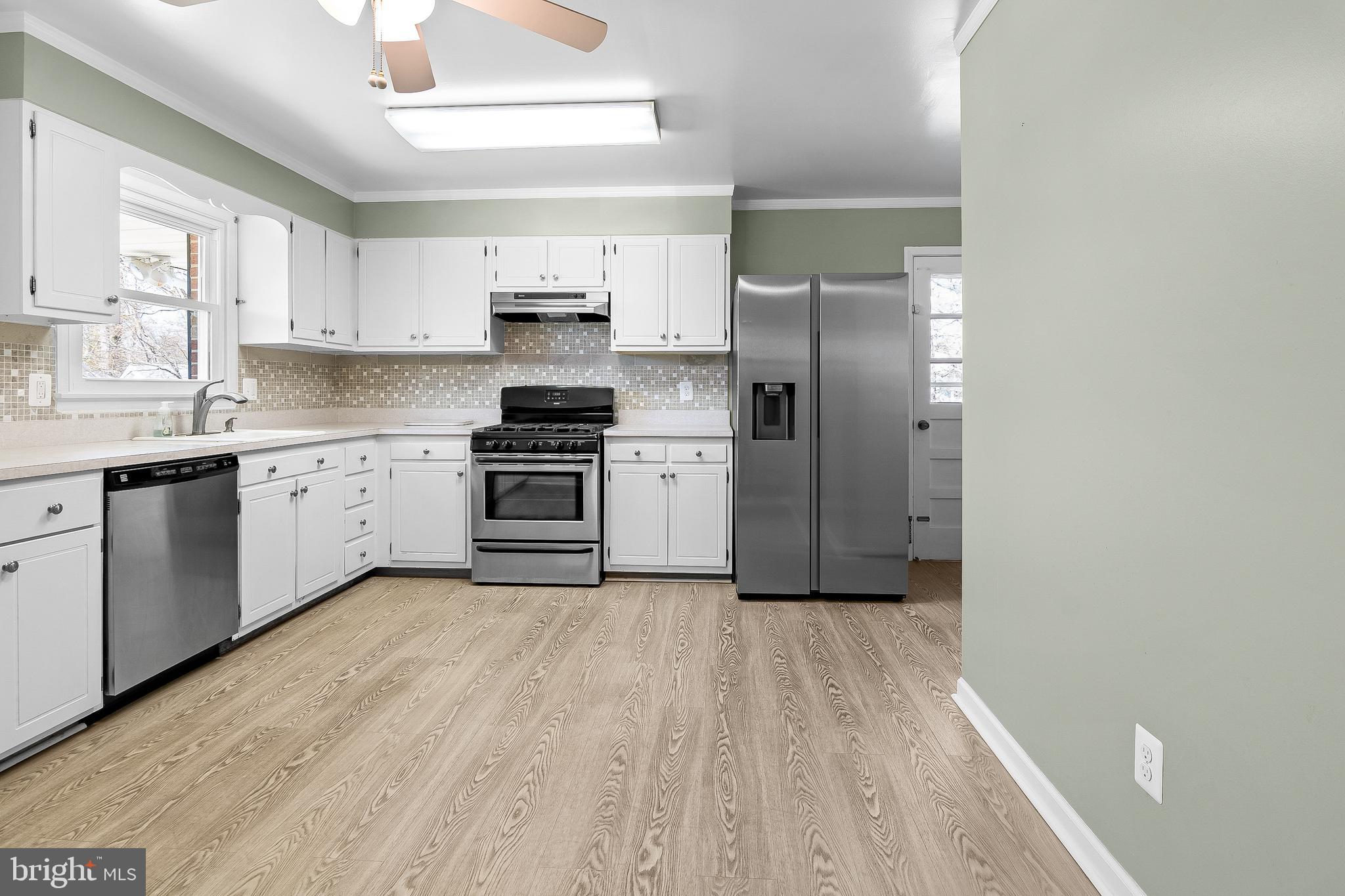 SILVERGATE VILLAGE NORTH - Residential