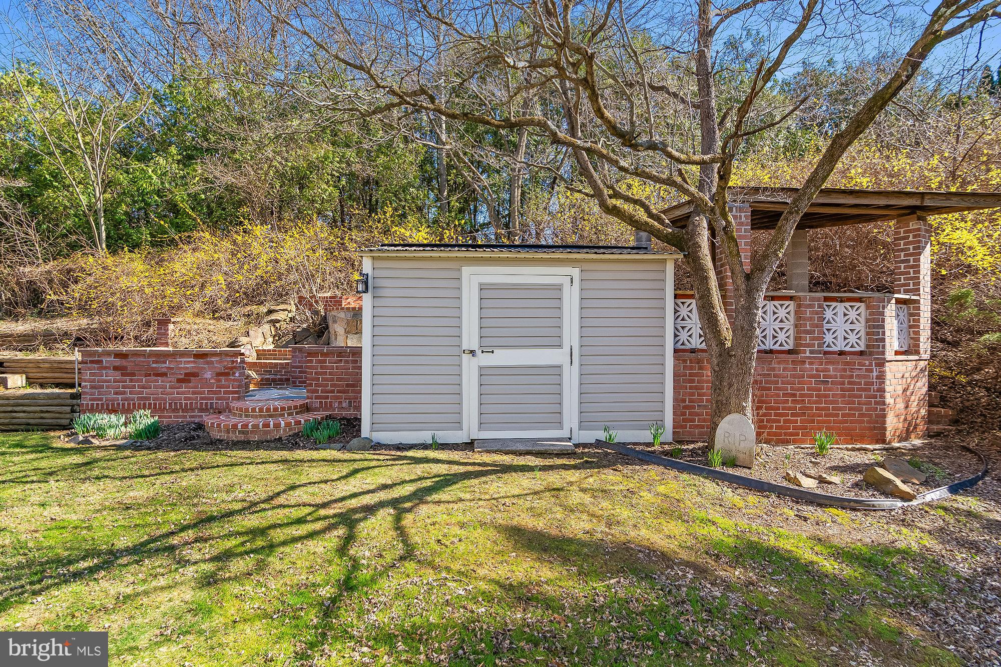 SILVERGATE VILLAGE NORTH - Residential