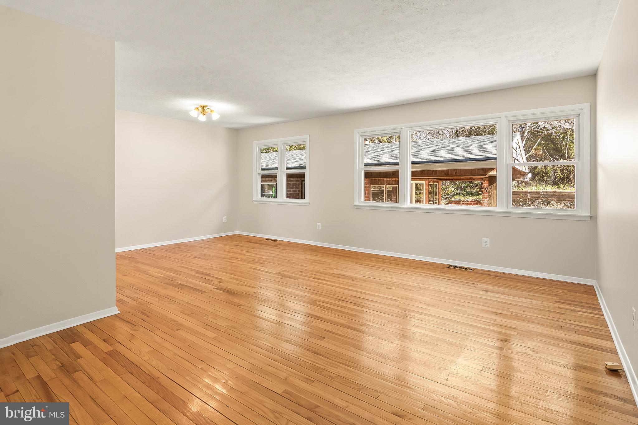 SILVERGATE VILLAGE NORTH - Residential