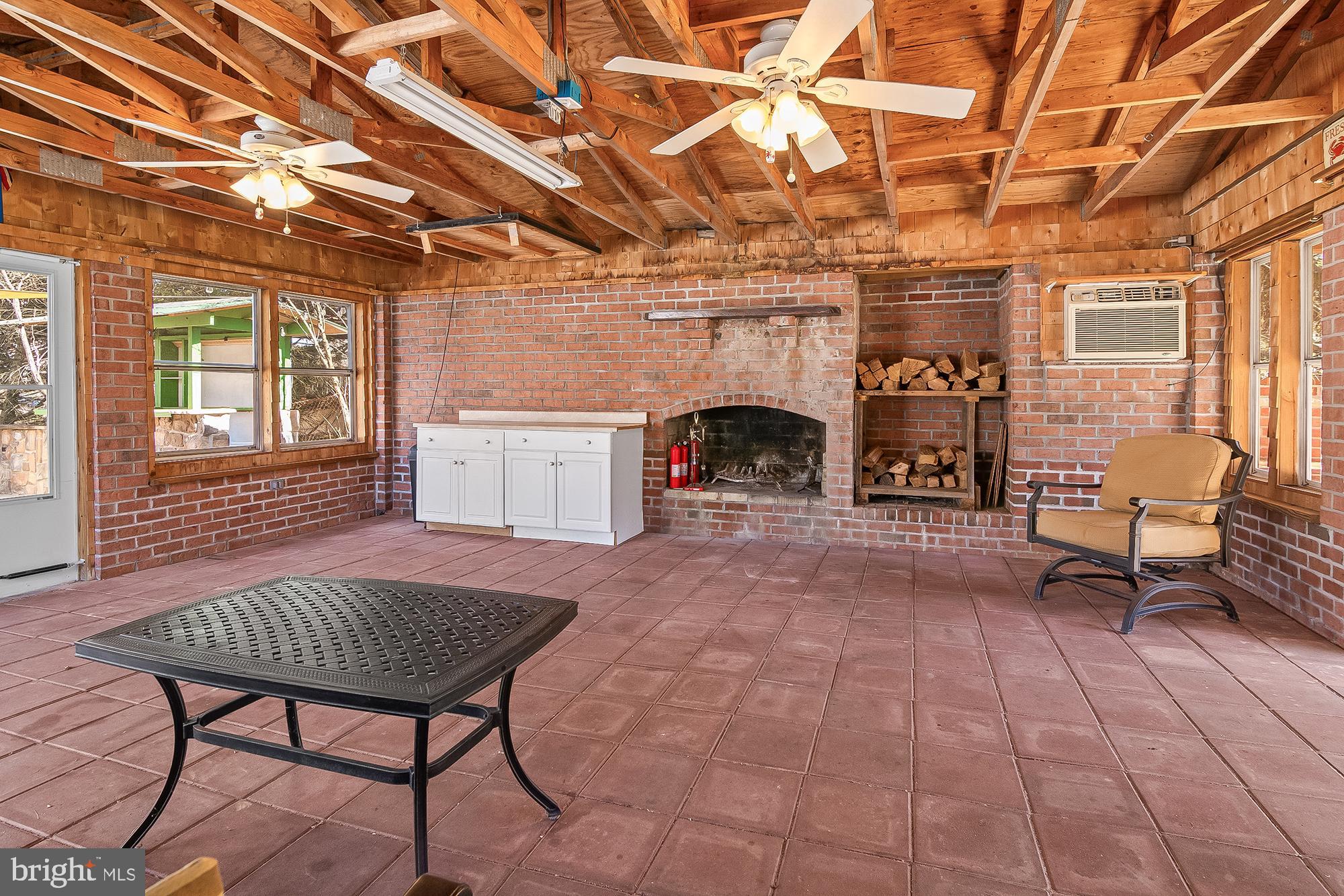 SILVERGATE VILLAGE NORTH - Residential