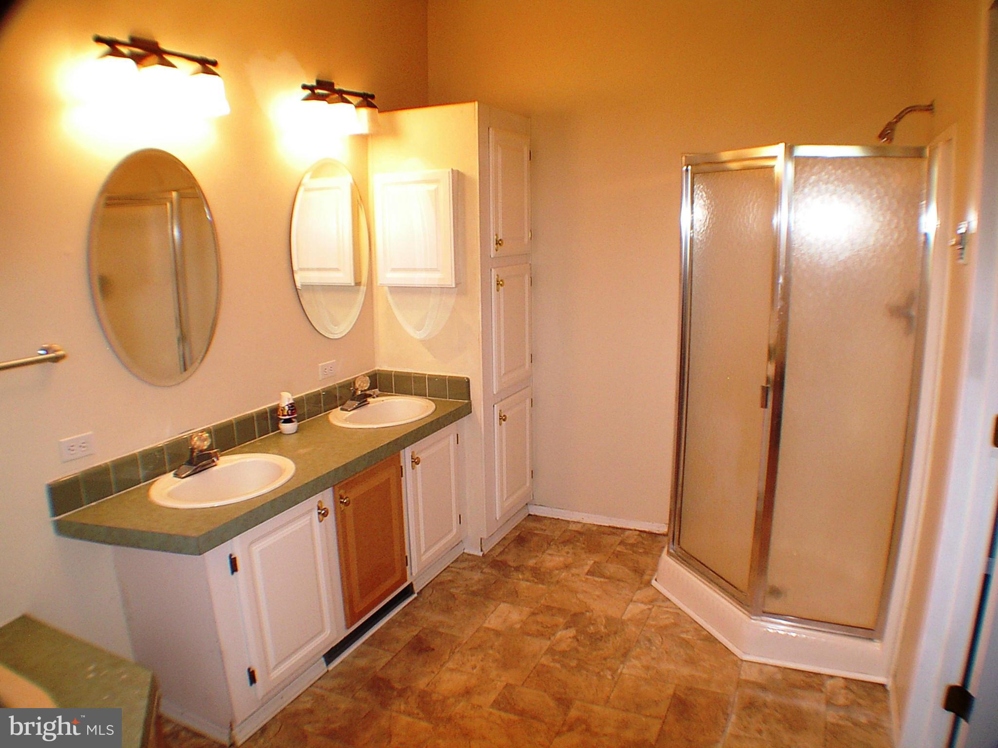 POLAR ACRES - Residential