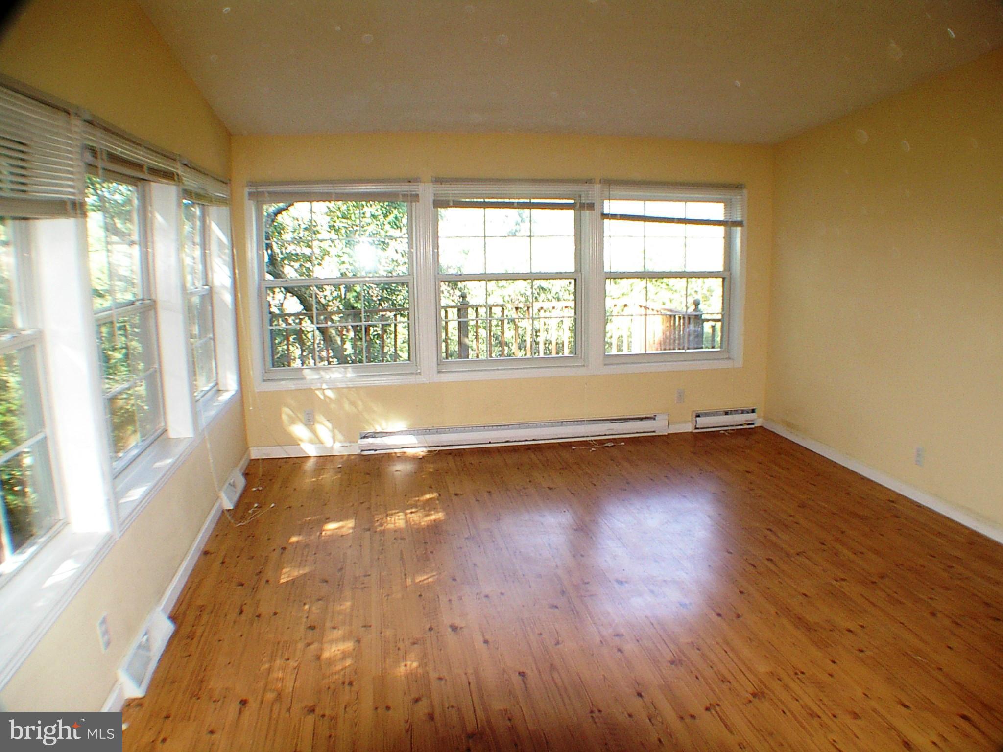 POLAR ACRES - Residential