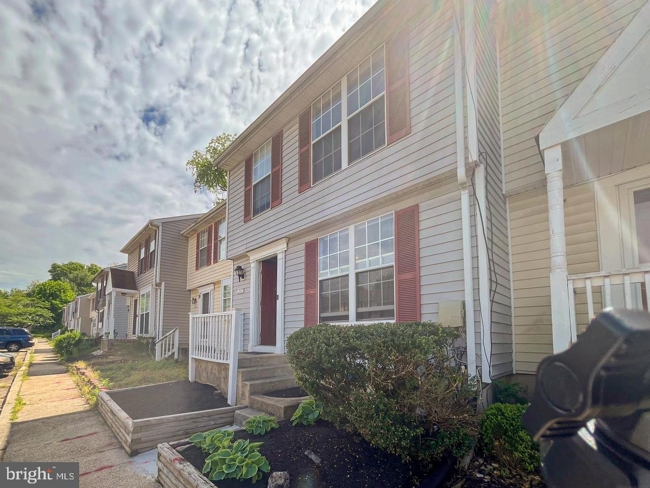 JACOBS MEADOW - Residential Lease