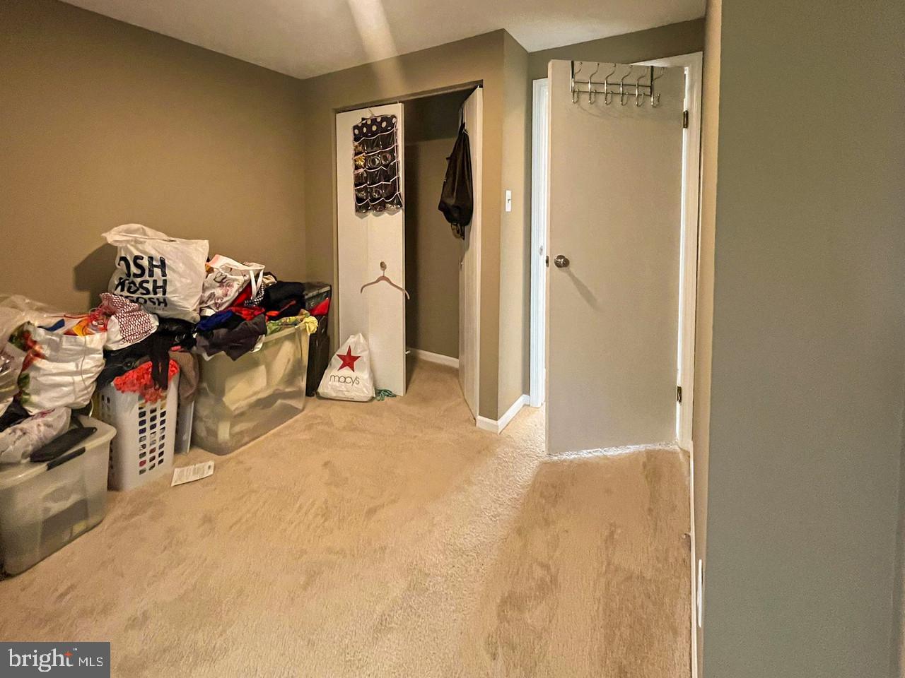 JACOBS MEADOW - Residential Lease