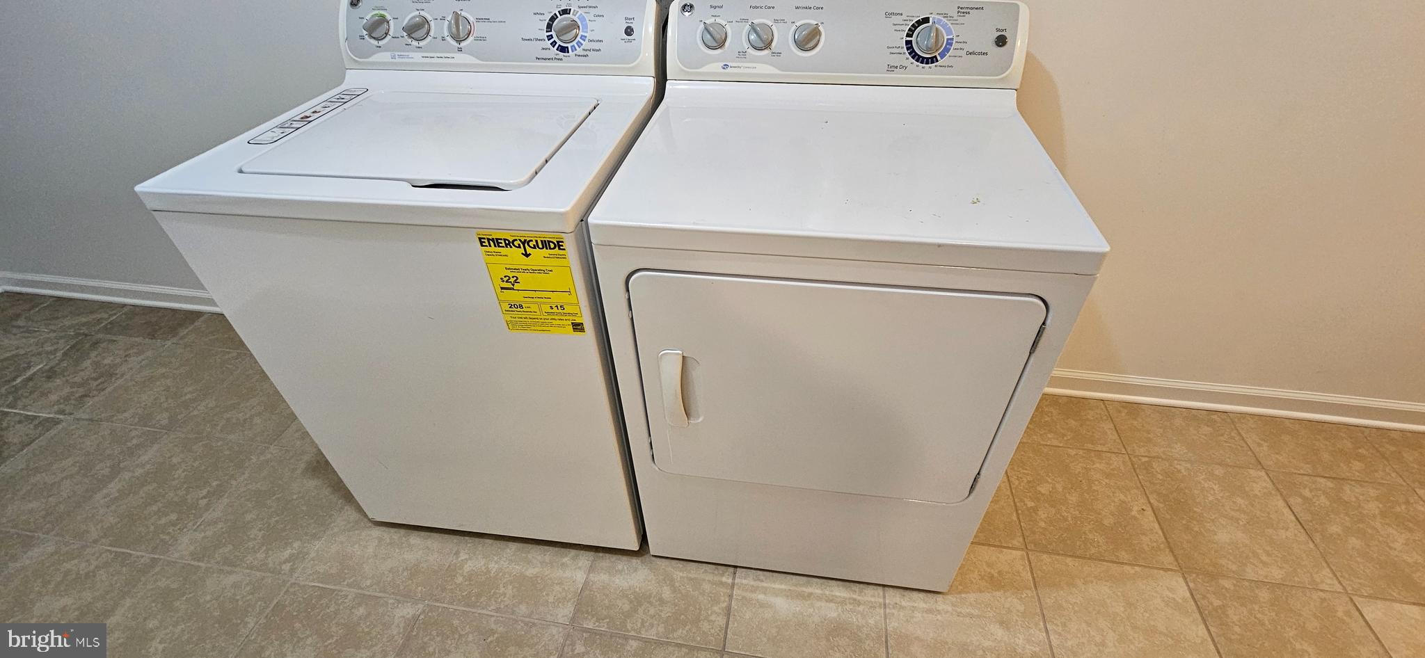 TUDOR SQUARE - Residential Lease