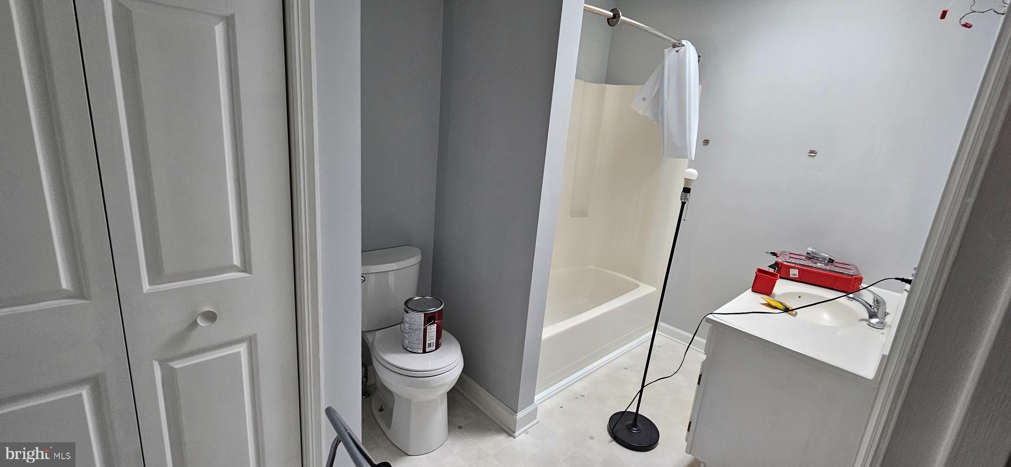 TUDOR SQUARE - Residential Lease