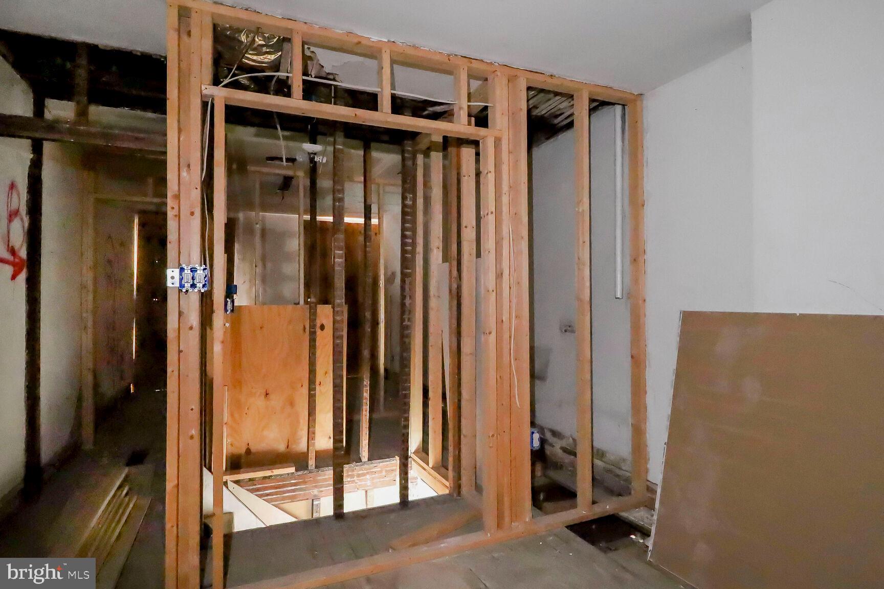 HIGHLANDTOWN - Residential