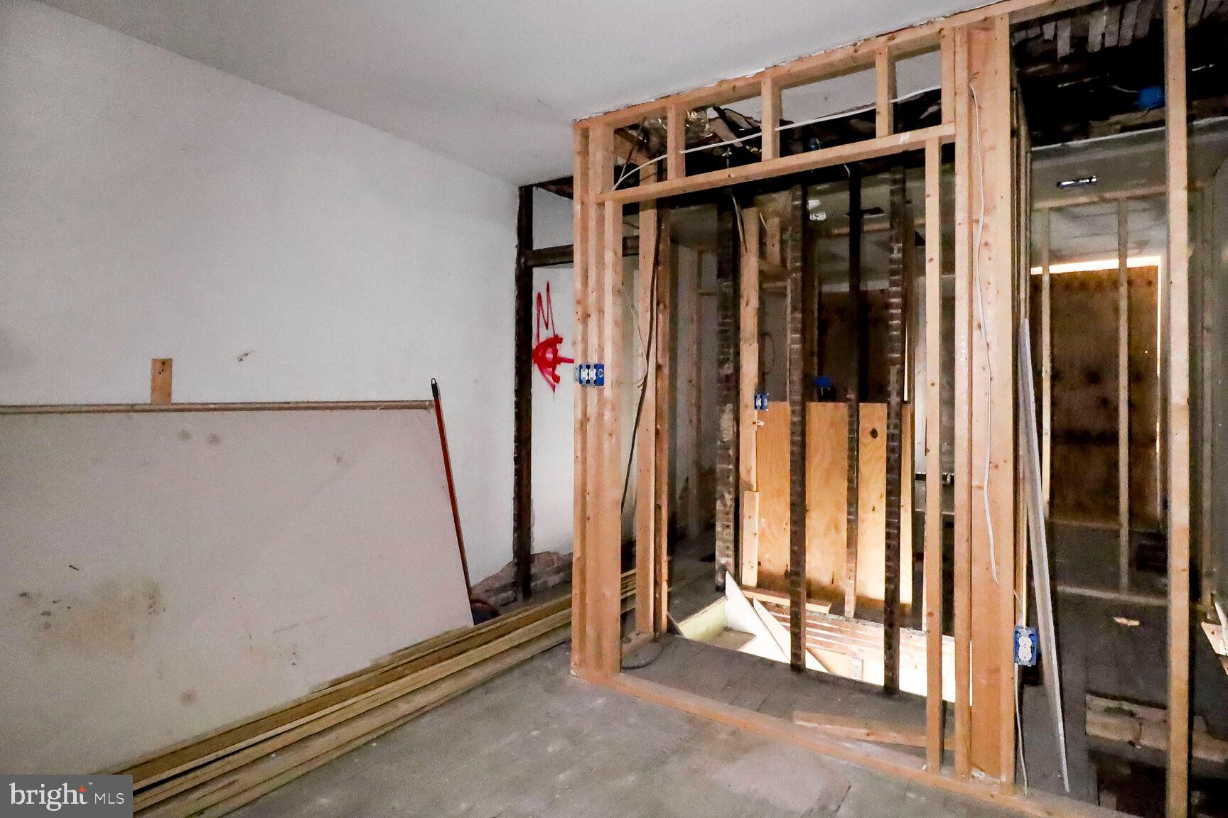 HIGHLANDTOWN - Residential