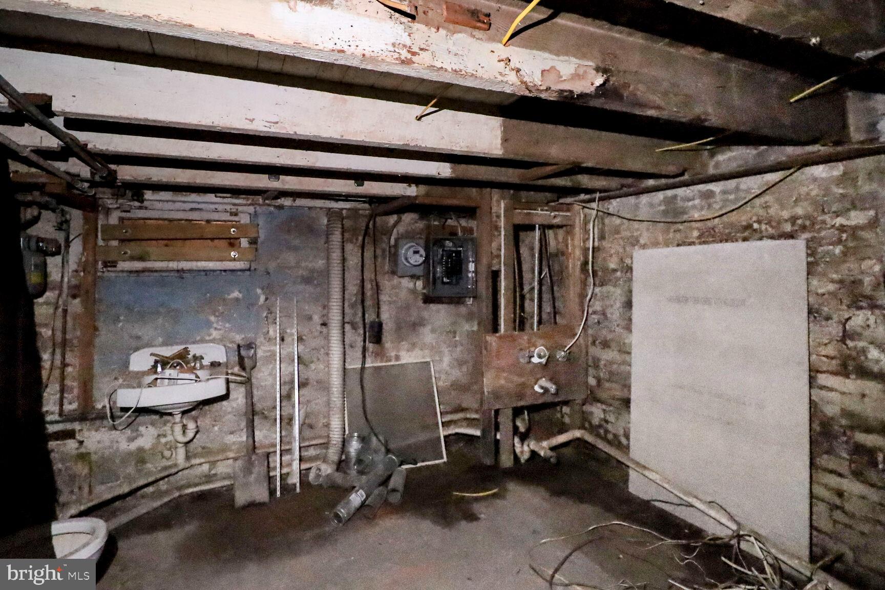 HIGHLANDTOWN - Residential