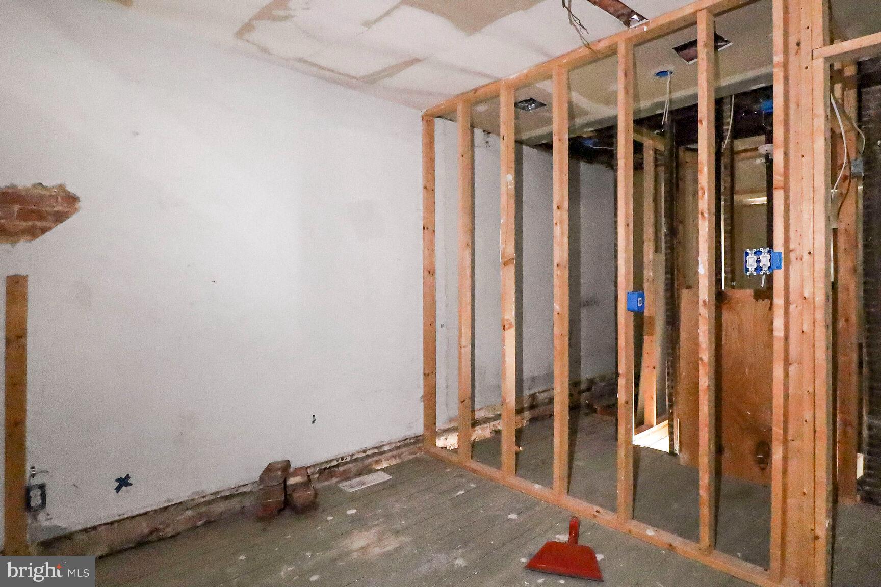 HIGHLANDTOWN - Residential