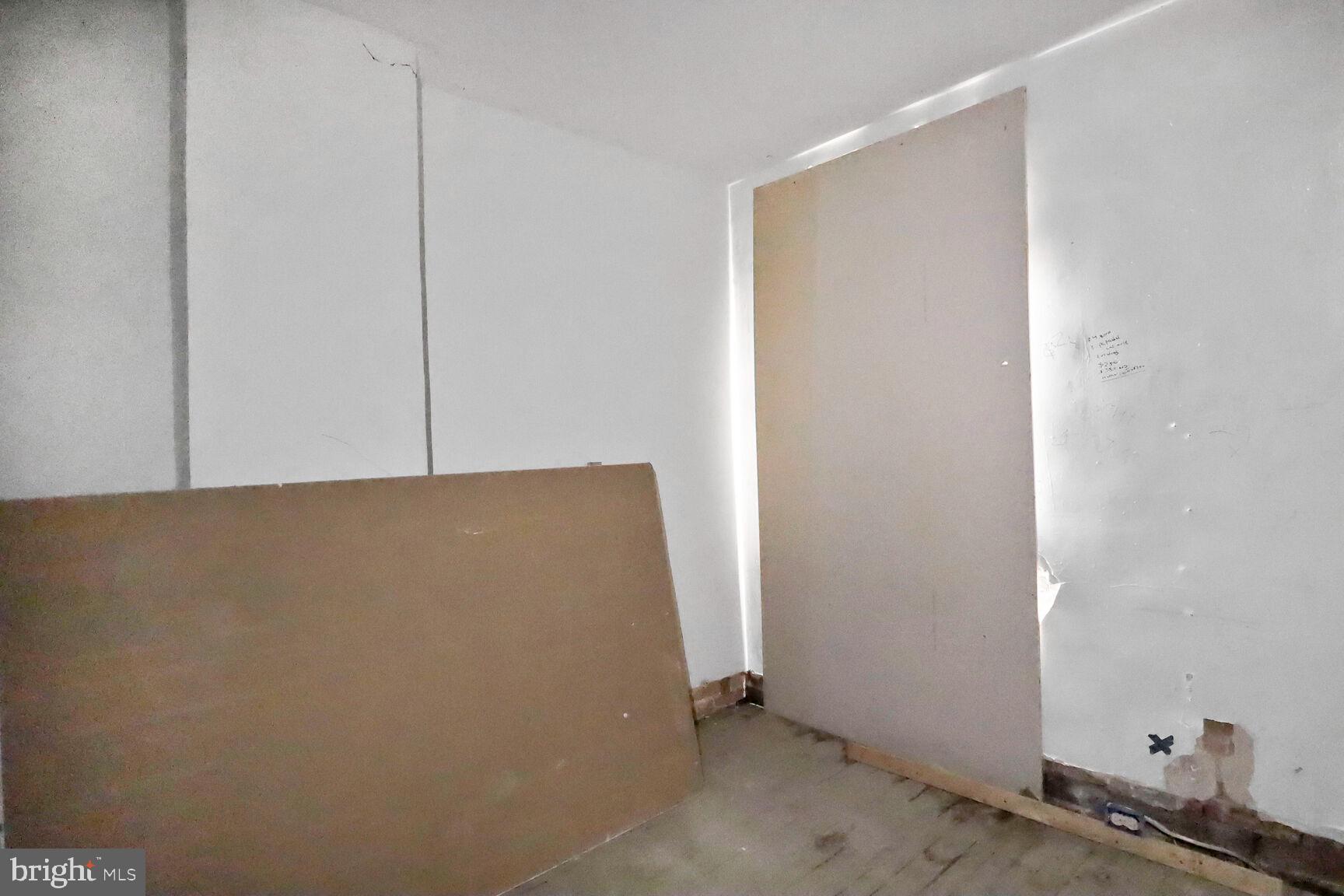 HIGHLANDTOWN - Residential