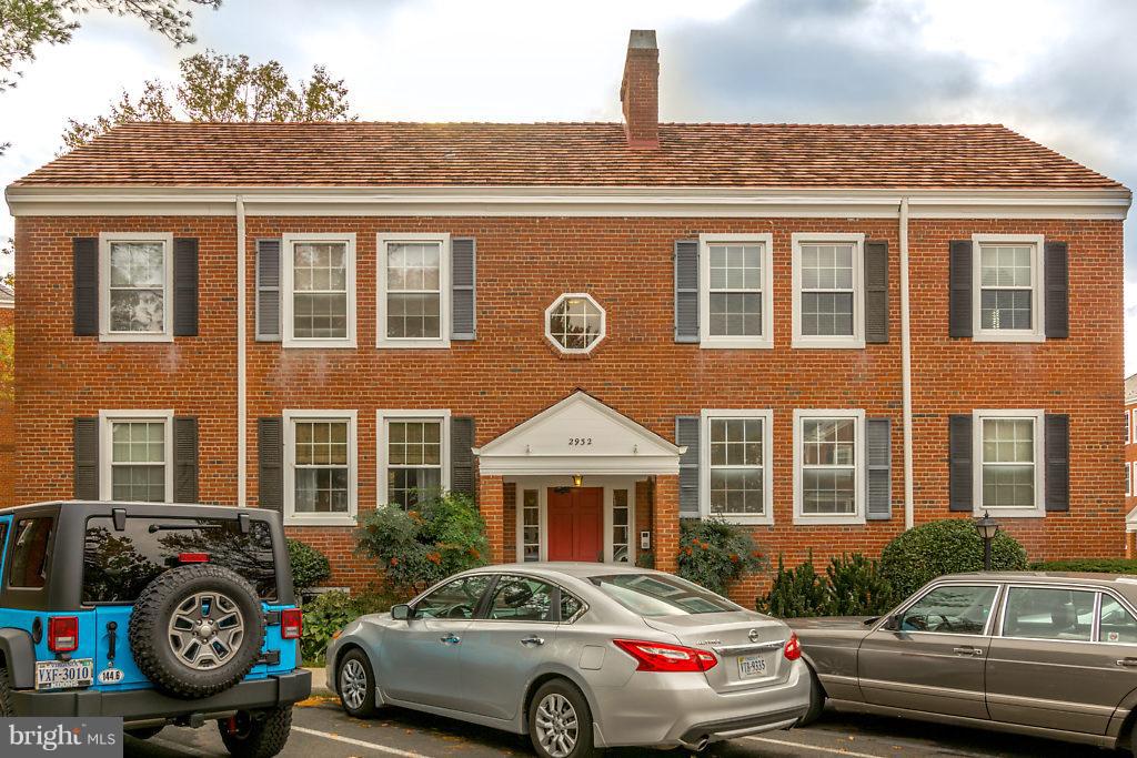 FAIRLINGTON VILLAGES - Residential Lease