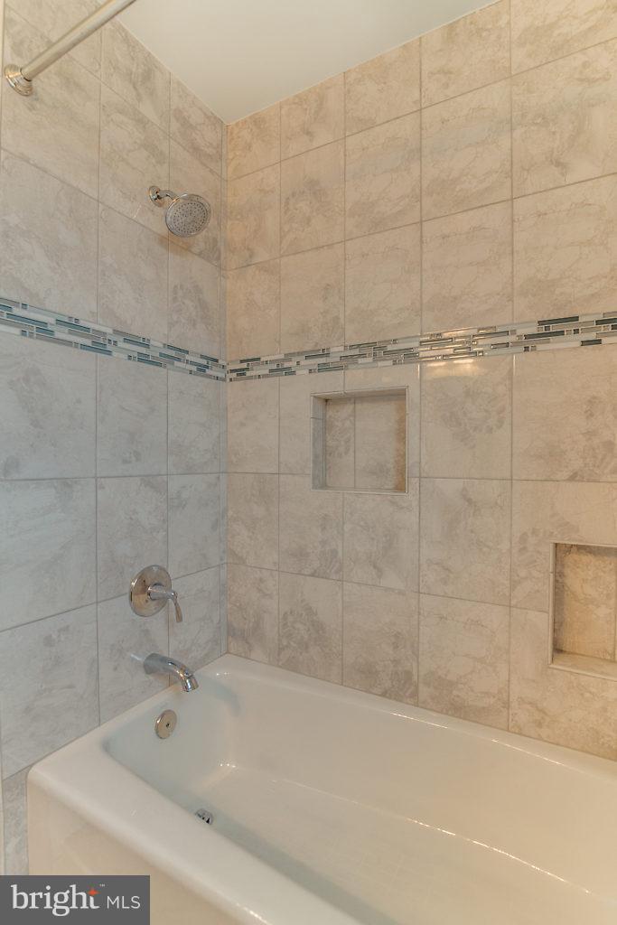 FAIRLINGTON VILLAGES - Residential Lease