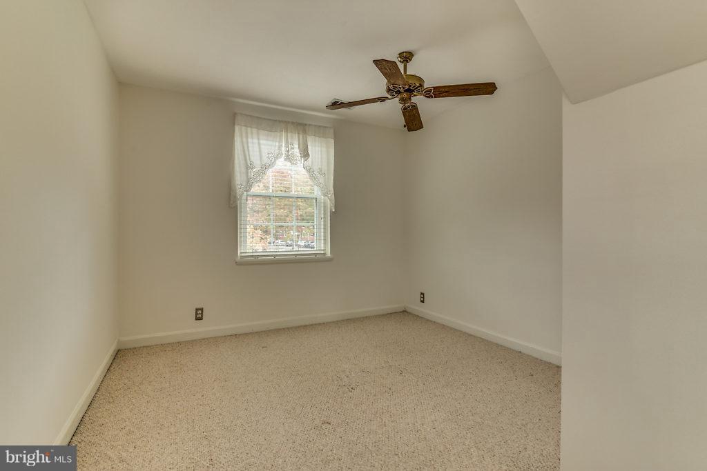 FAIRLINGTON VILLAGES - Residential Lease