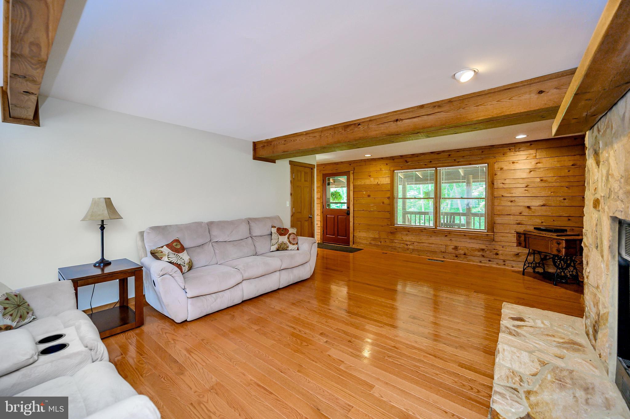 OAKWOOD LAKE ESTATES - Residential