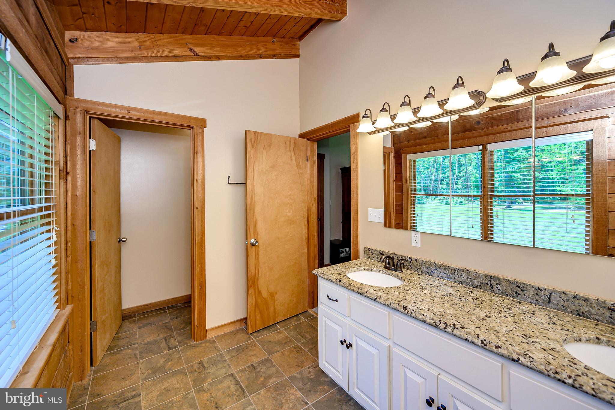 OAKWOOD LAKE ESTATES - Residential