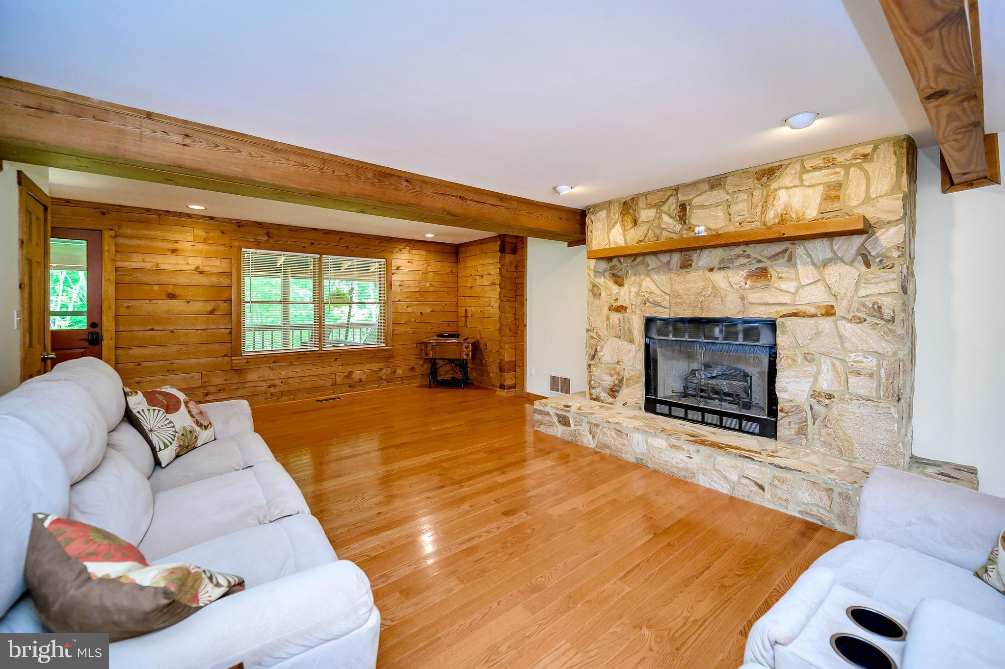 OAKWOOD LAKE ESTATES - Residential