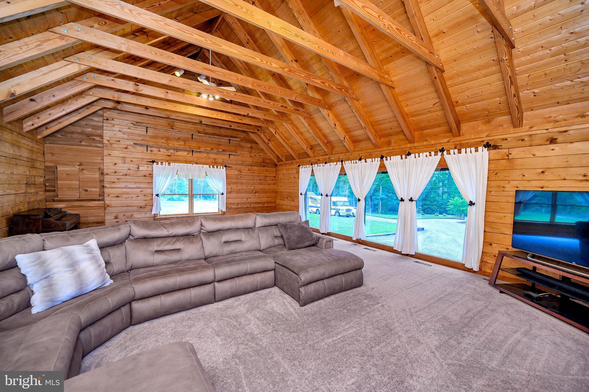 OAKWOOD LAKE ESTATES - Residential