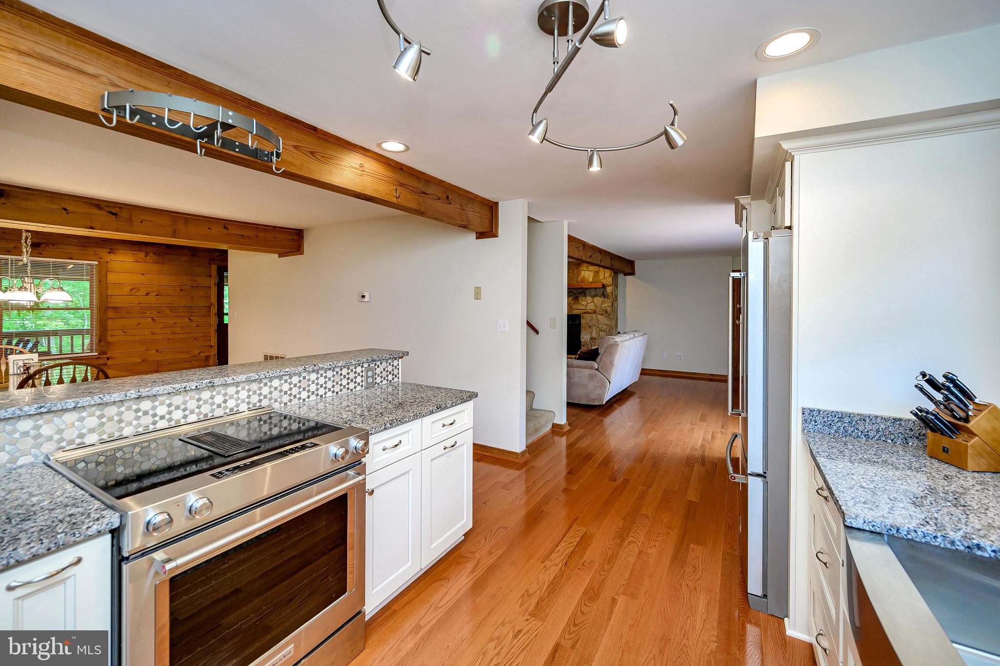 OAKWOOD LAKE ESTATES - Residential