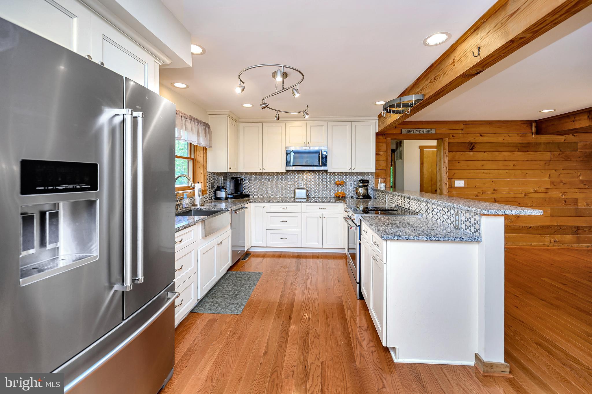 OAKWOOD LAKE ESTATES - Residential