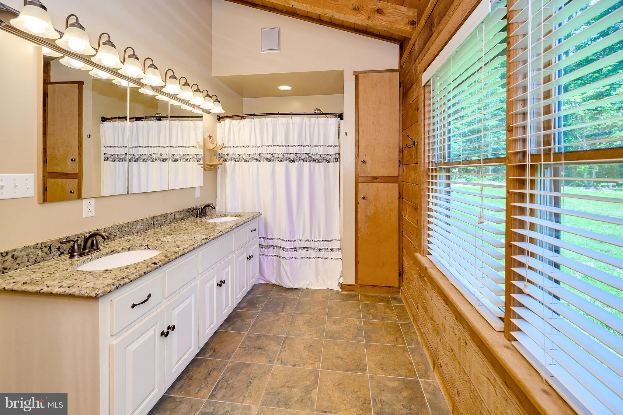 OAKWOOD LAKE ESTATES - Residential