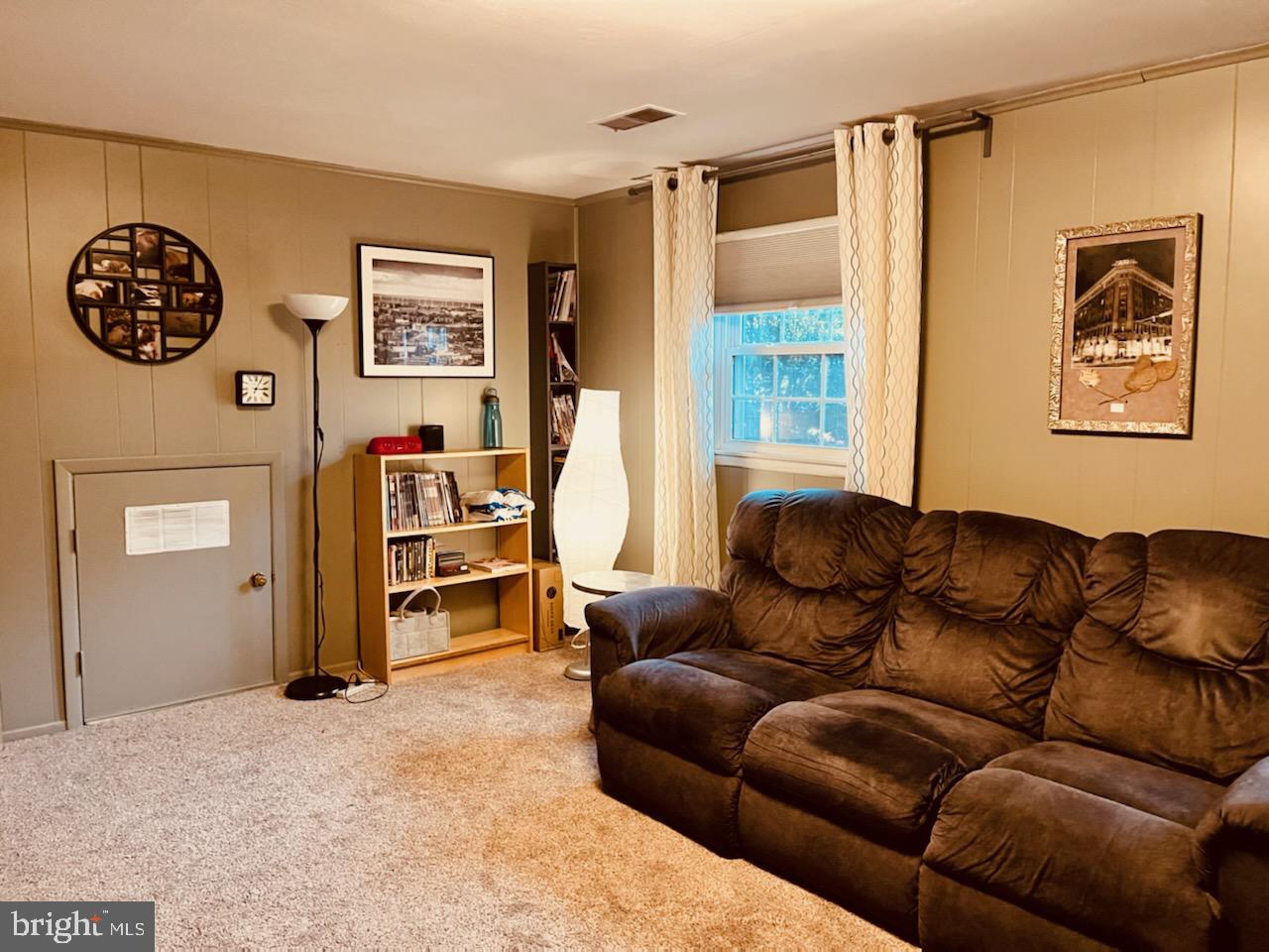 LAKE RIDGE PART 1 - Residential