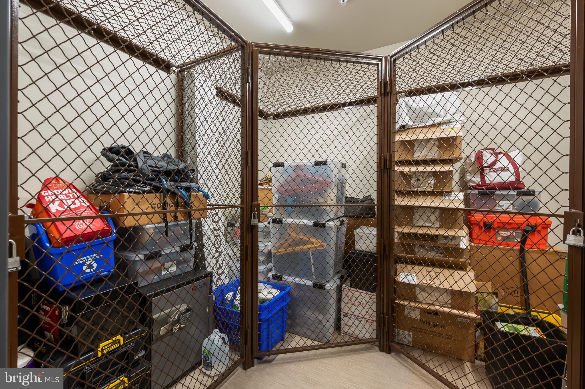 CROWN FARM - Residential