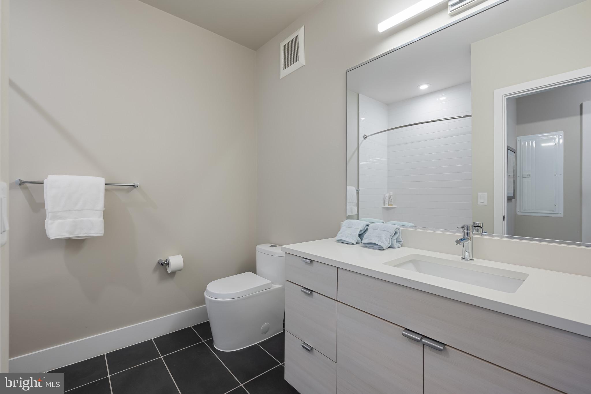 CROWN FARM - Residential