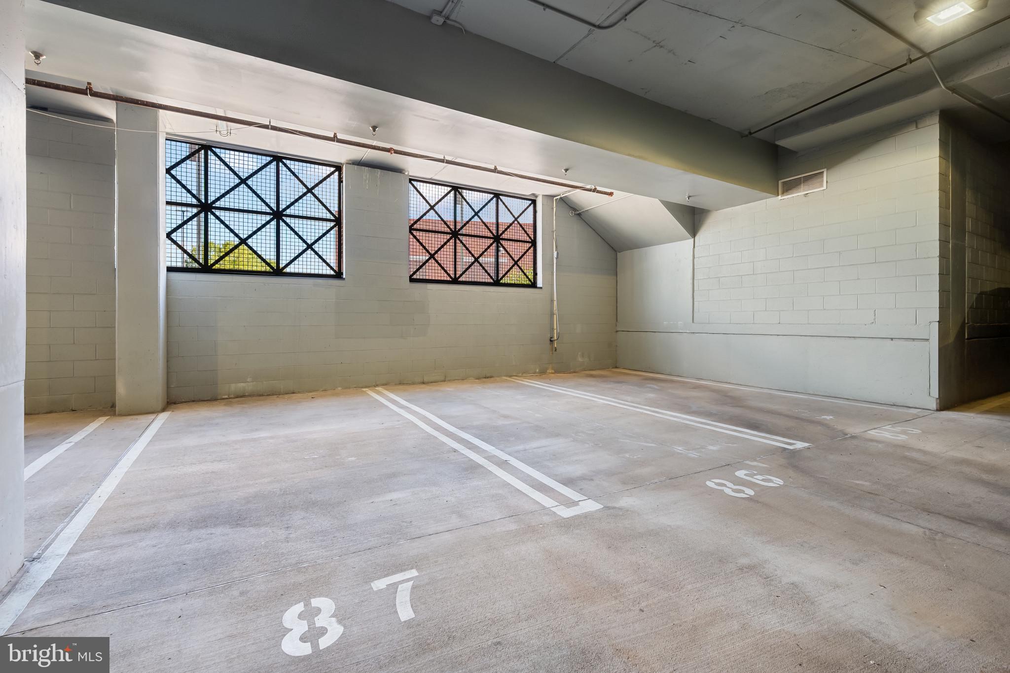 CROWN FARM - Residential