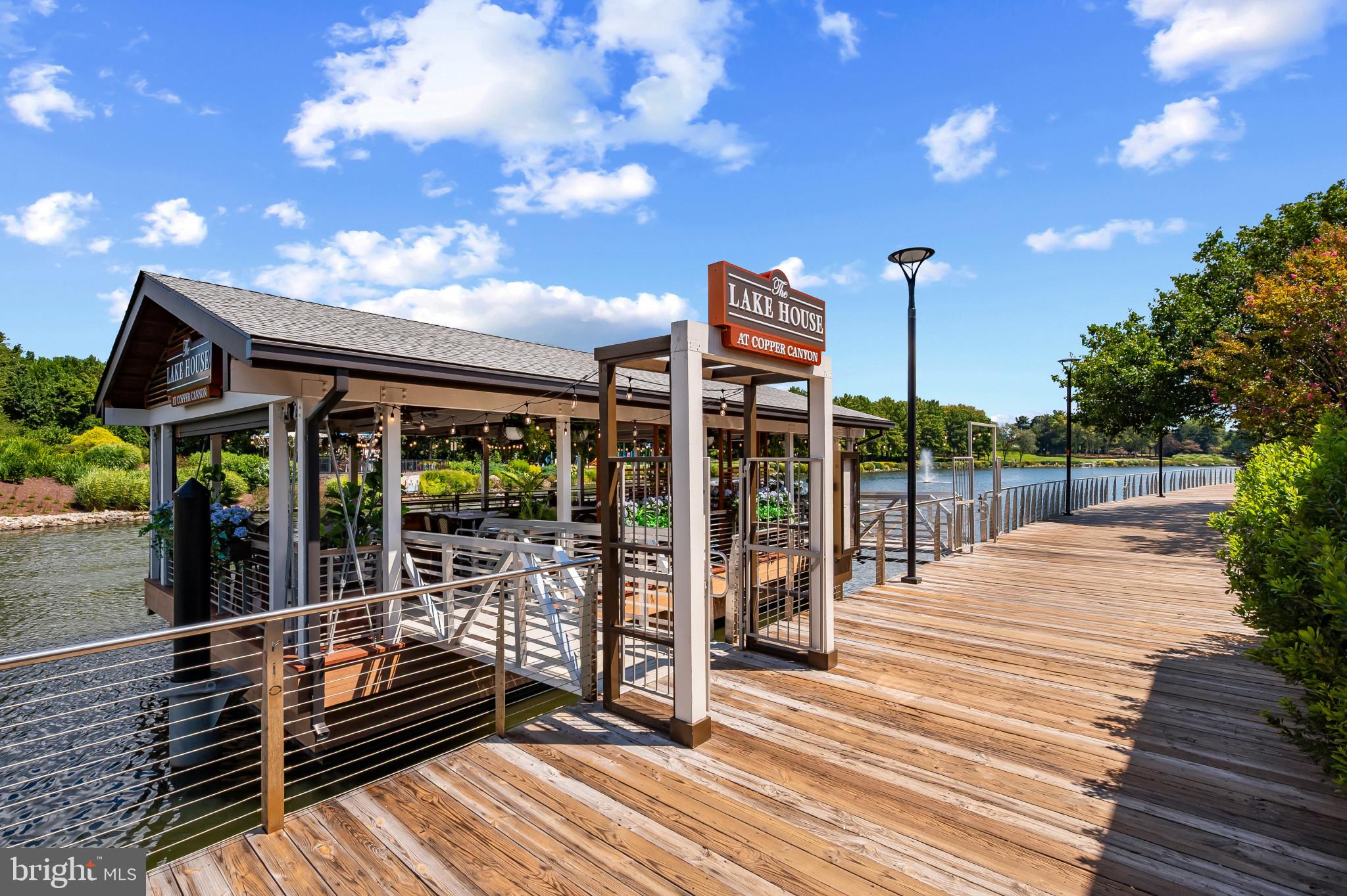 CROWN FARM - Residential