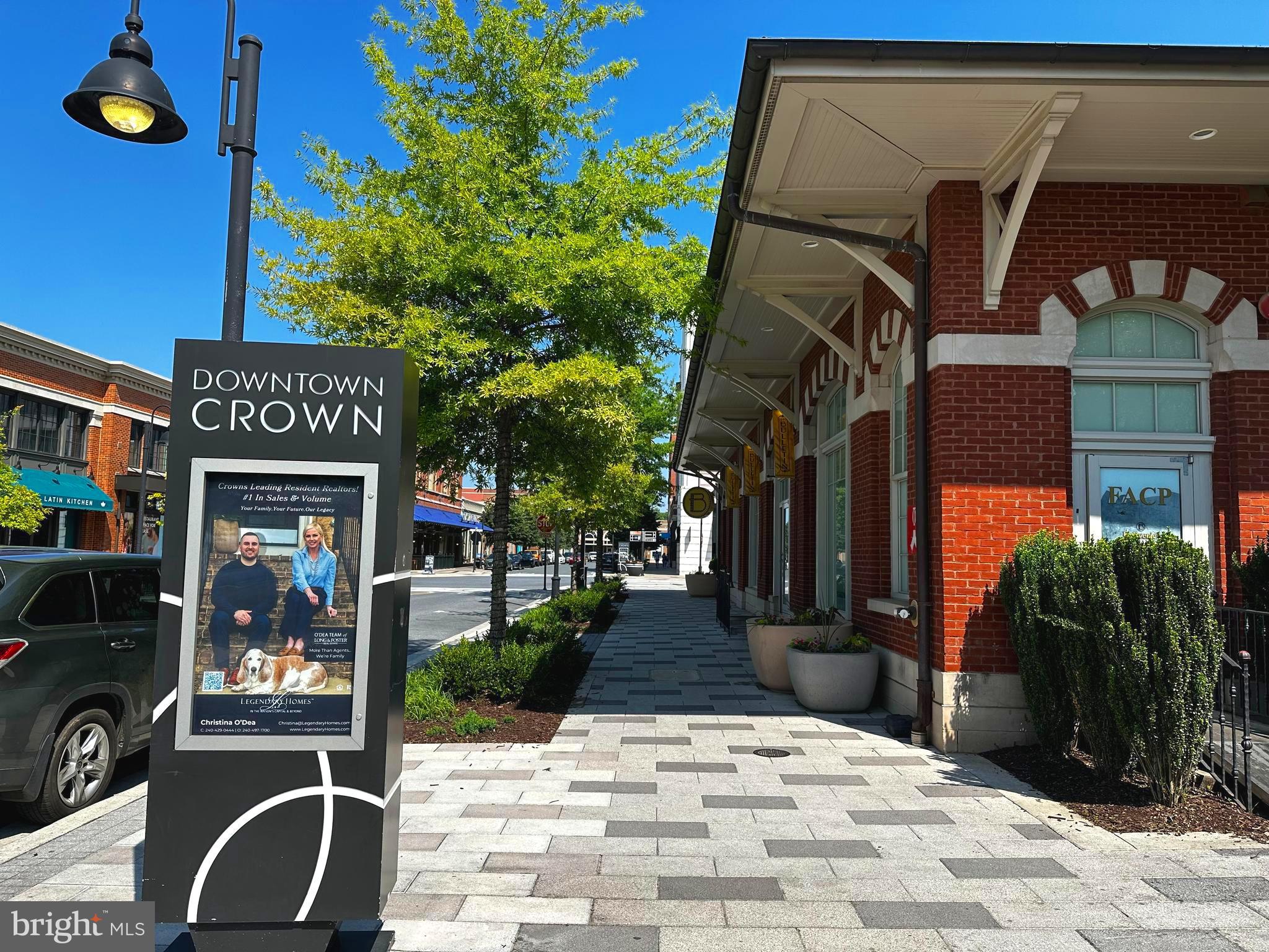 CROWN FARM - Residential